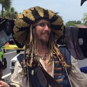 Meet your Posher, Christopher